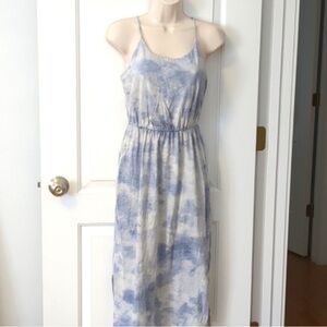 Elegant Blue Tie-Dye Maxi Dress